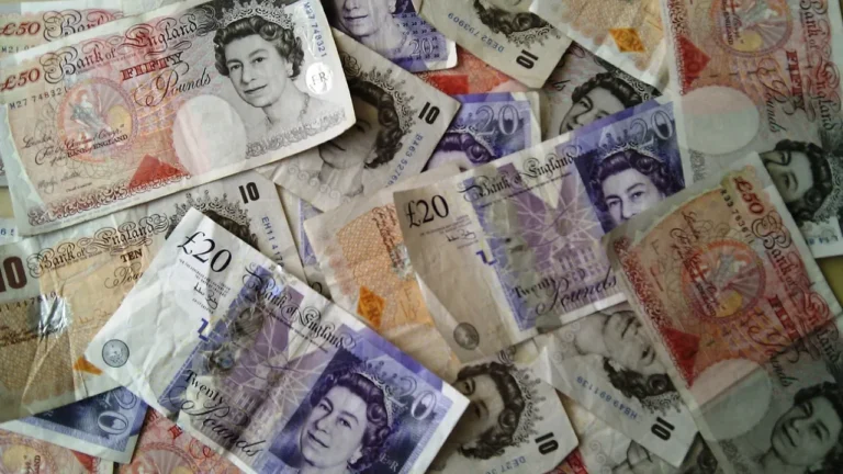 Brytyjska gospodarka nie rusza z miejsca – eksperci zaniepokojeni