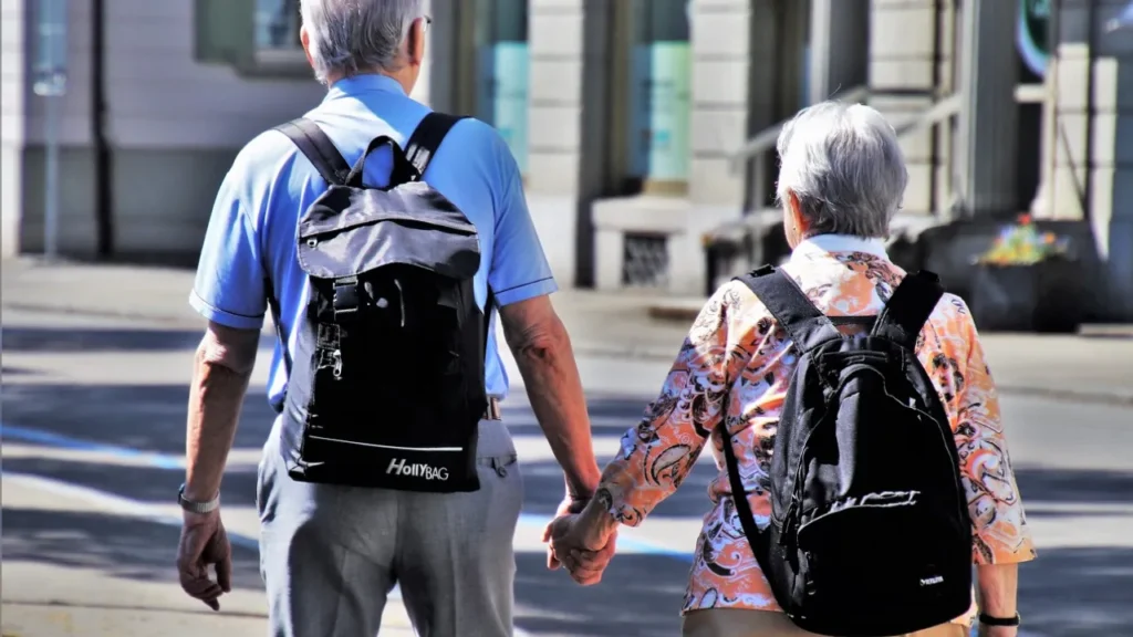 Dodatkowe 434 funty dla osób starszych – kto może otrzymać?