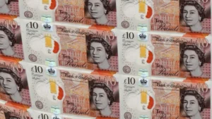 Czy żenujący £10 Christmas bonus wzrośnie do £165?